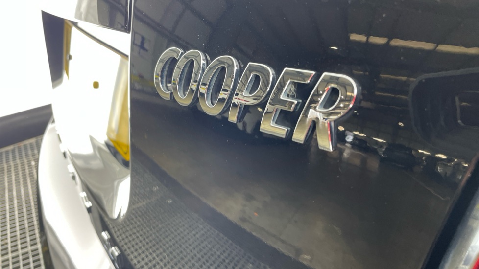 MINI Countryman 1.5 Cooper 5dr Auto [7 Speed] Petrol Hatchback - Image 42