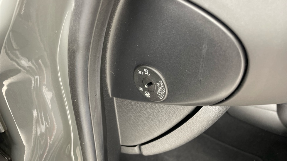 MINI Hatchback 2.0 Cooper S Sport II 3dr Auto Petrol Hatchback - Image 30