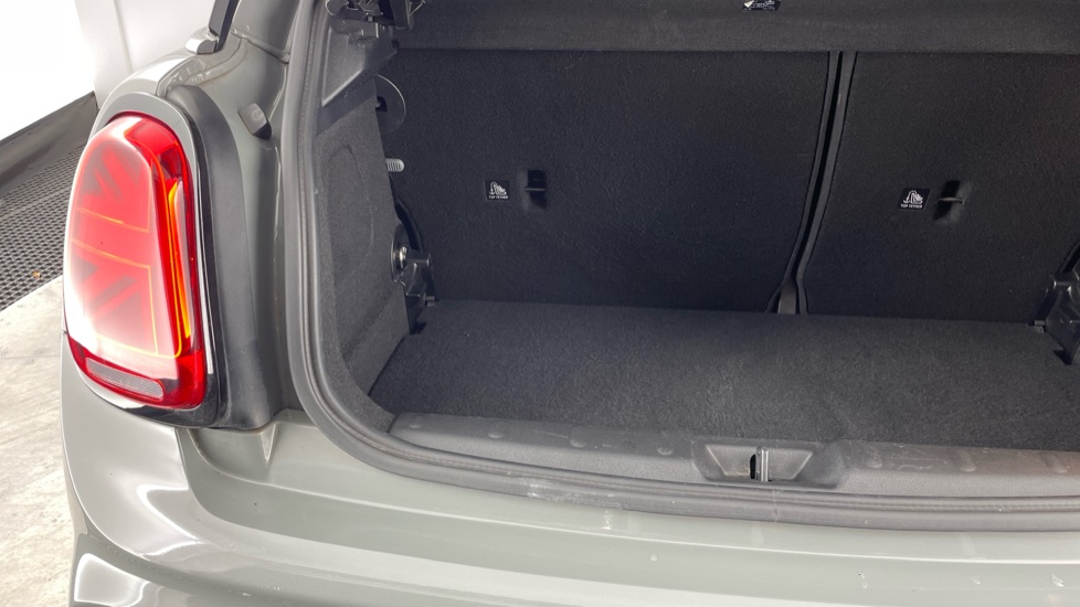 MINI Hatchback 2.0 Cooper S Sport II 3dr Auto Petrol Hatchback - Image 39