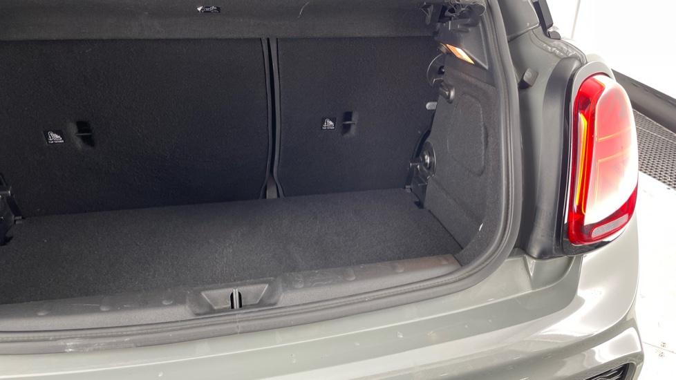 MINI Hatchback 2.0 Cooper S Sport II 3dr Auto Petrol Hatchback - Image 40