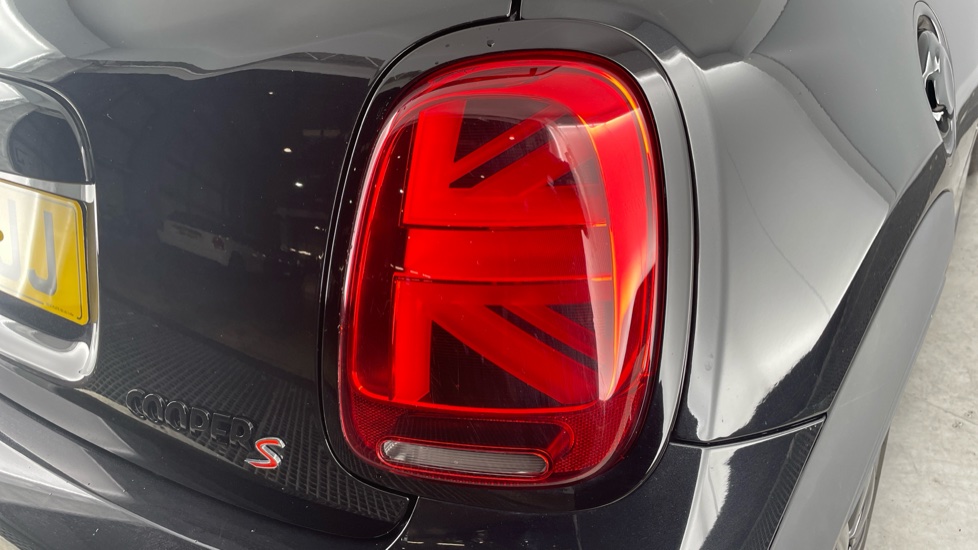 MINI Hatchback 2.0 Cooper S Sport 3dr Auto Petrol Hatchback - Image 22