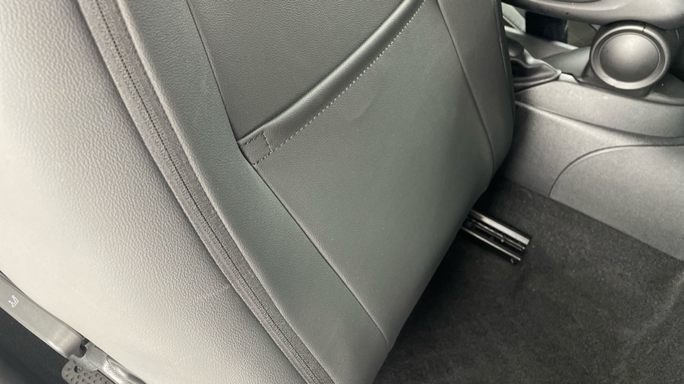 MINI Hatchback 2.0 Cooper S Sport 3dr Auto Petrol Hatchback - Image 33