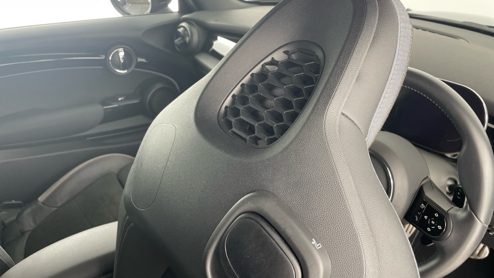MINI Hatchback 2.0 Cooper S Sport 3dr Auto Petrol Hatchback - Image 47
