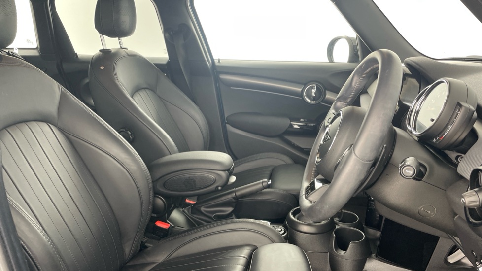 MINI Hatchback 2.0 Cooper S Exclusive 5dr Auto Petrol Hatchback - Image 11