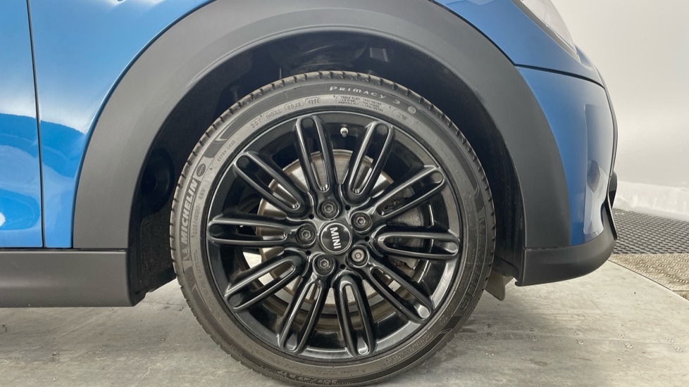MINI Hatchback 2.0 Cooper S Exclusive 5dr Auto Petrol Hatchback - Image 14