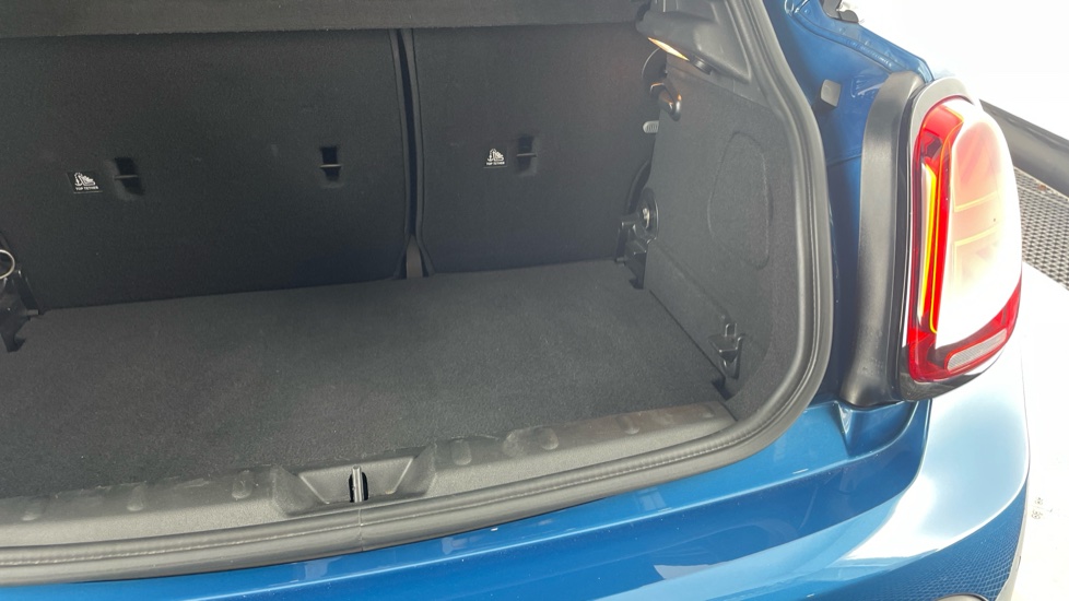 MINI Hatchback 2.0 Cooper S Exclusive 5dr Auto Petrol Hatchback - Image 42