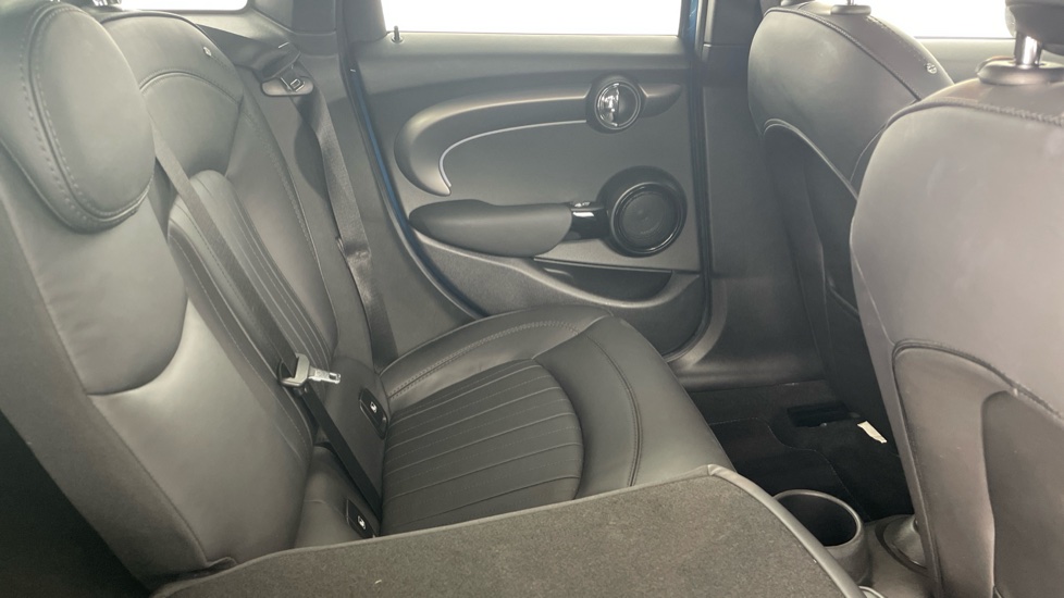 MINI Hatchback 2.0 Cooper S Exclusive 5dr Auto Petrol Hatchback - Image 51