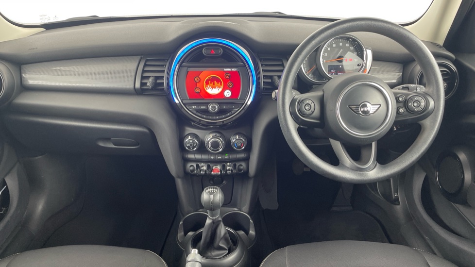MINI Hatchback 1.5 Cooper II 5dr Petrol Hatchback - Image 4