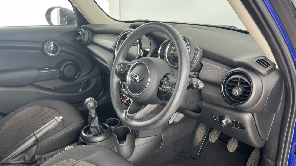 MINI Hatchback 1.5 Cooper II 5dr Petrol Hatchback - Image 6