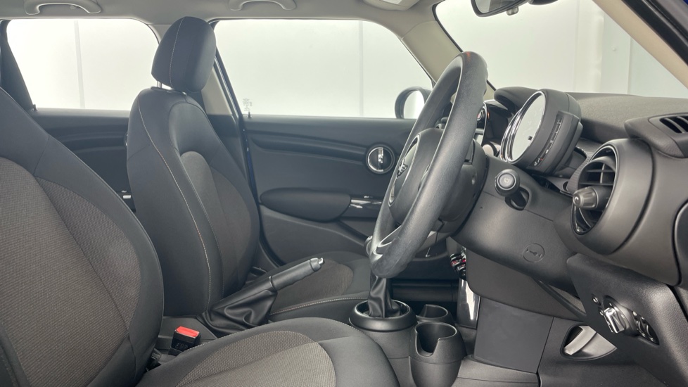 MINI Hatchback 1.5 Cooper II 5dr Petrol Hatchback - Image 11