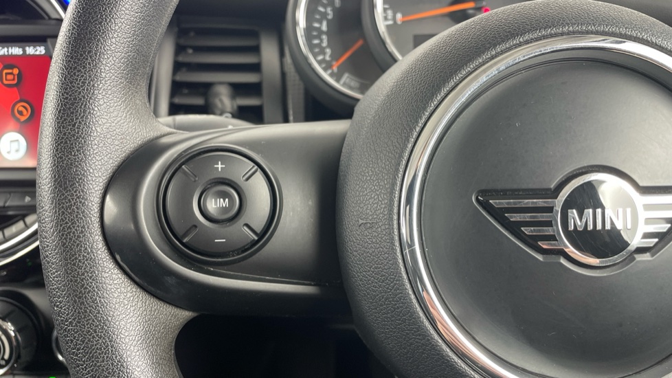 MINI Hatchback 1.5 Cooper II 5dr Petrol Hatchback - Image 17