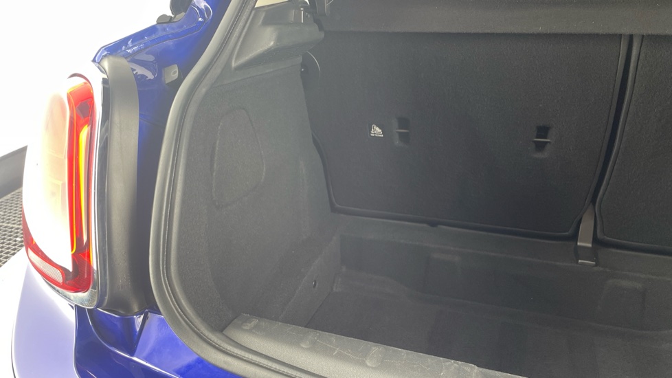 MINI Hatchback 1.5 Cooper II 5dr Petrol Hatchback - Image 34