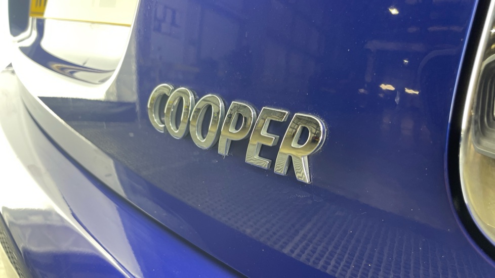 MINI Hatchback 1.5 Cooper II 5dr Petrol Hatchback - Image 37