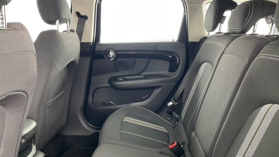 MINI Hatchback 2.0 Cooper S Classic 5dr Petrol Hatchback - Image 12