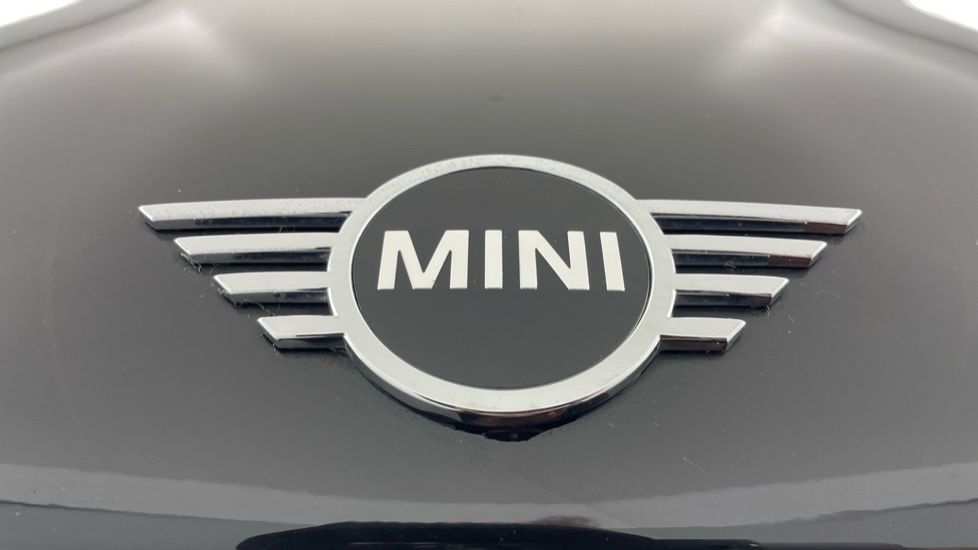 MINI Hatchback 2.0 Cooper S Classic 5dr Petrol Hatchback - Image 24