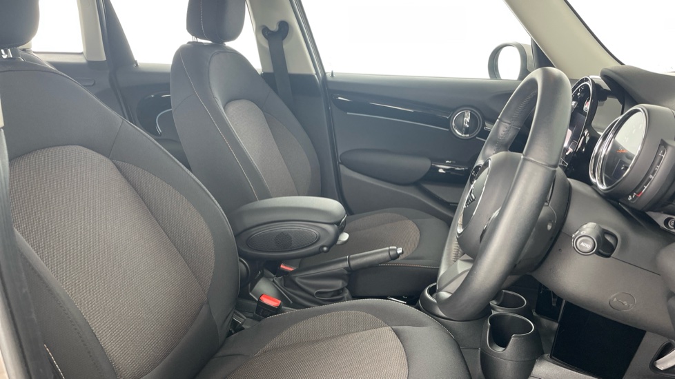 MINI Hatchback 1.5 Cooper Classic Premium 5dr Auto Petrol Hatchback - Image 11