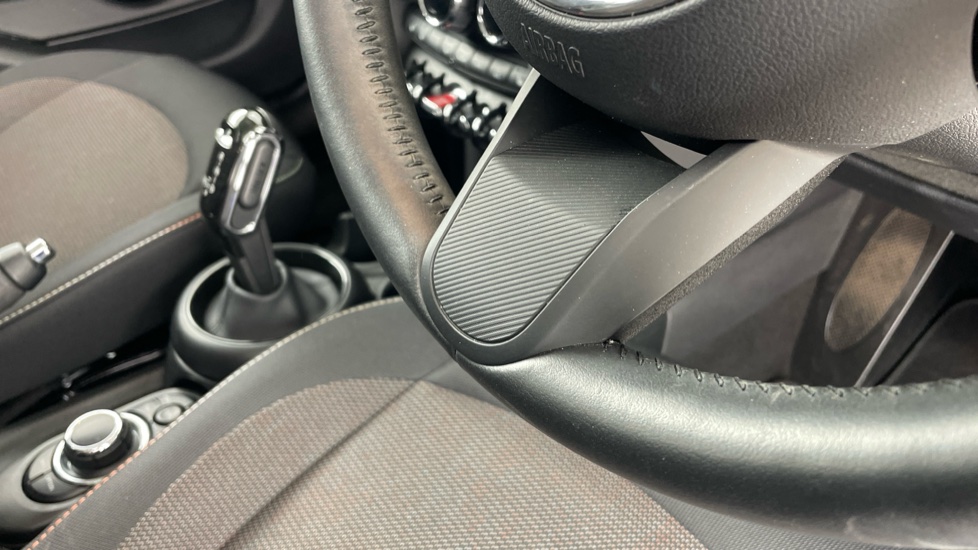 MINI Hatchback 1.5 Cooper Classic Premium 5dr Auto Petrol Hatchback - Image 47