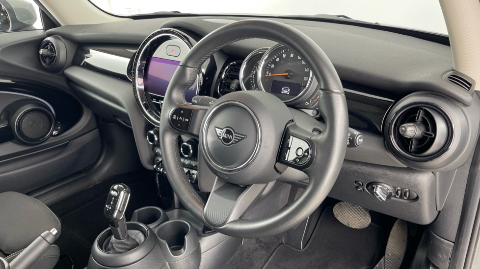 MINI Hatchback 2.0 Cooper S Classic 3dr Auto Petrol Hatchback - Image 6