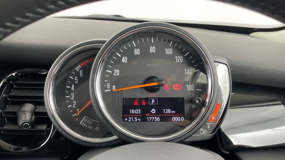 MINI Hatchback 2.0 Cooper S Classic 3dr Auto Petrol Hatchback - Image 9