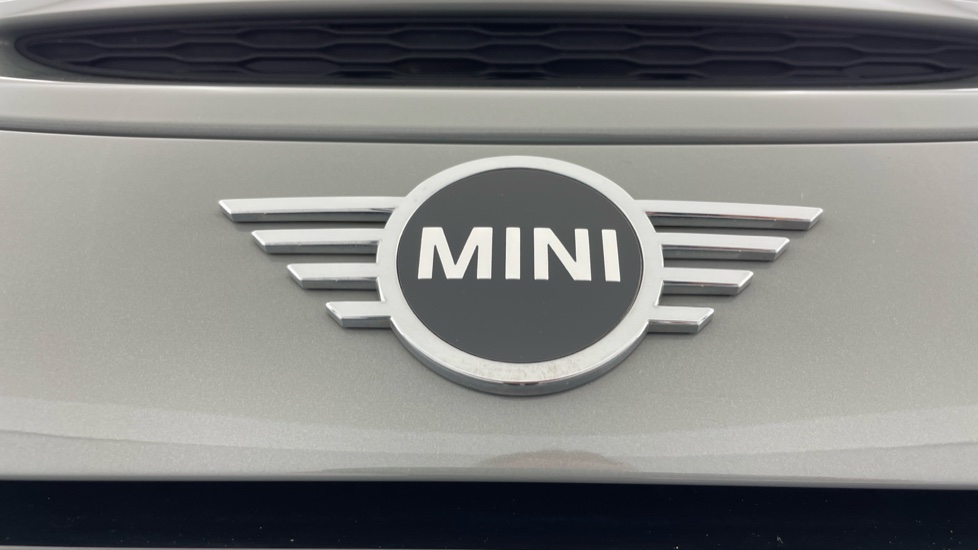 MINI Hatchback 2.0 Cooper S Classic 3dr Auto Petrol Hatchback - Image 24