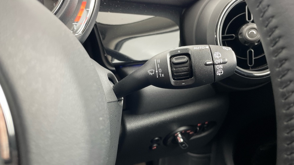 MINI Hatchback 2.0 Cooper S Classic 3dr Auto Petrol Hatchback - Image 55