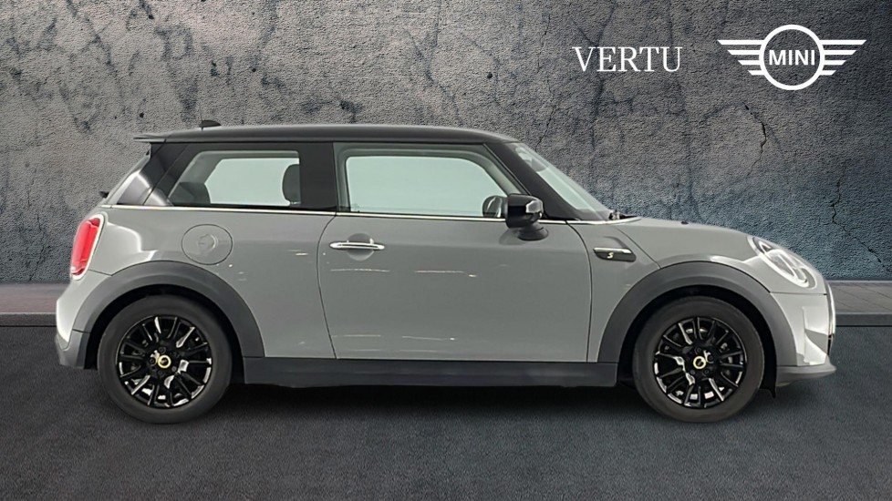 MINI Hatchback 135kW Cooper S Level 1 33kWh 3dr Auto Electric Hatchback - Image 3