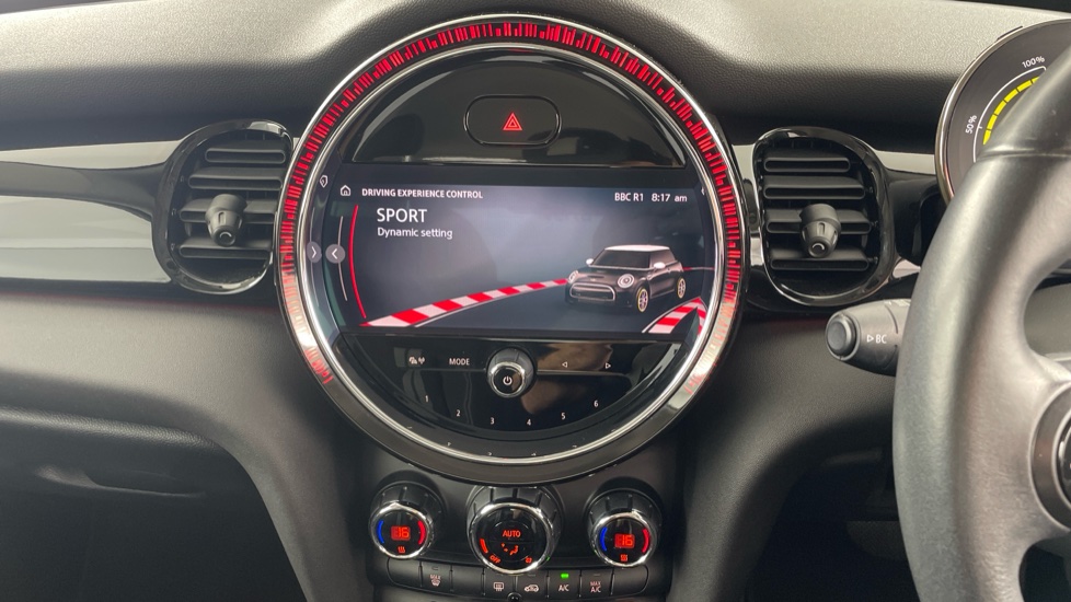 MINI Hatchback 135kW Cooper S Level 1 33kWh 3dr Auto Electric Hatchback - Image 62