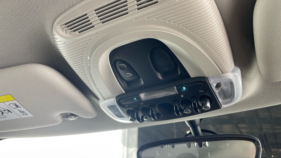 MINI Hatchback 135kW Cooper S Level 1 33kWh 3dr Auto Electric Hatchback - Image 65