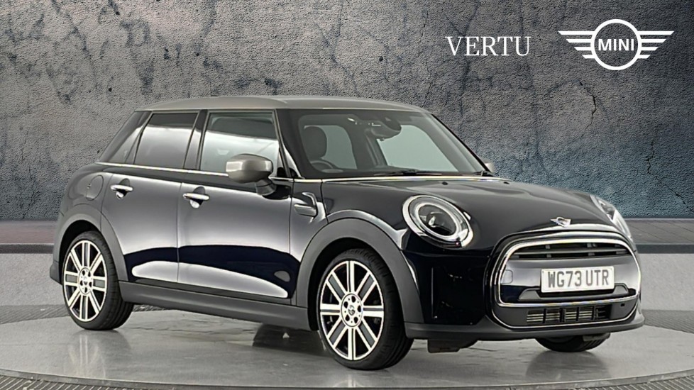 MINI Hatchback 1.5 Cooper Exclusive Premium 5dr Auto Petrol Hatchback - Image 1
