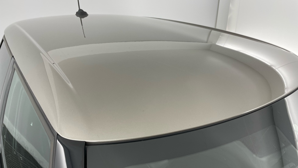 MINI Hatchback 1.5 Cooper Exclusive Premium 5dr Auto Petrol Hatchback - Image 21