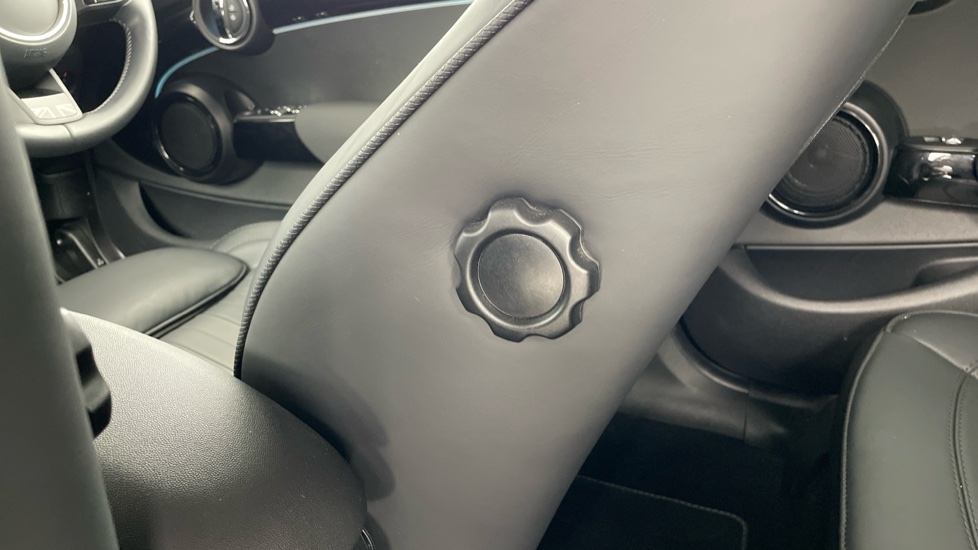 MINI Hatchback 1.5 Cooper Exclusive Premium 5dr Auto Petrol Hatchback - Image 35