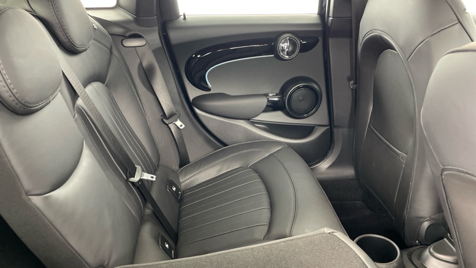MINI Hatchback 1.5 Cooper Exclusive Premium 5dr Auto Petrol Hatchback - Image 50