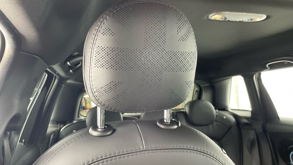 MINI Hatchback 1.5 Cooper Exclusive Premium 5dr Auto Petrol Hatchback - Image 54