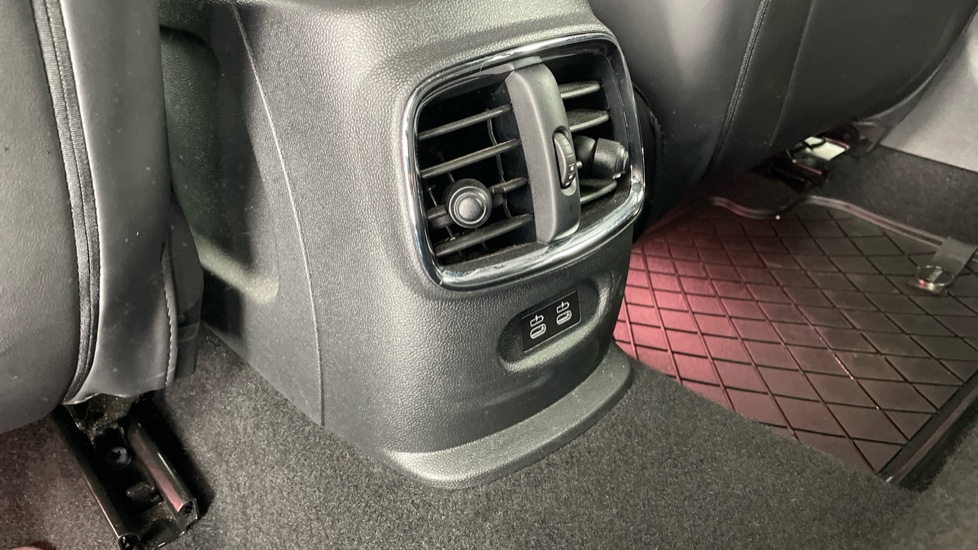MINI Clubman 2.0 Cooper S Exclusive 6dr Auto Petrol Estate - Image 34
