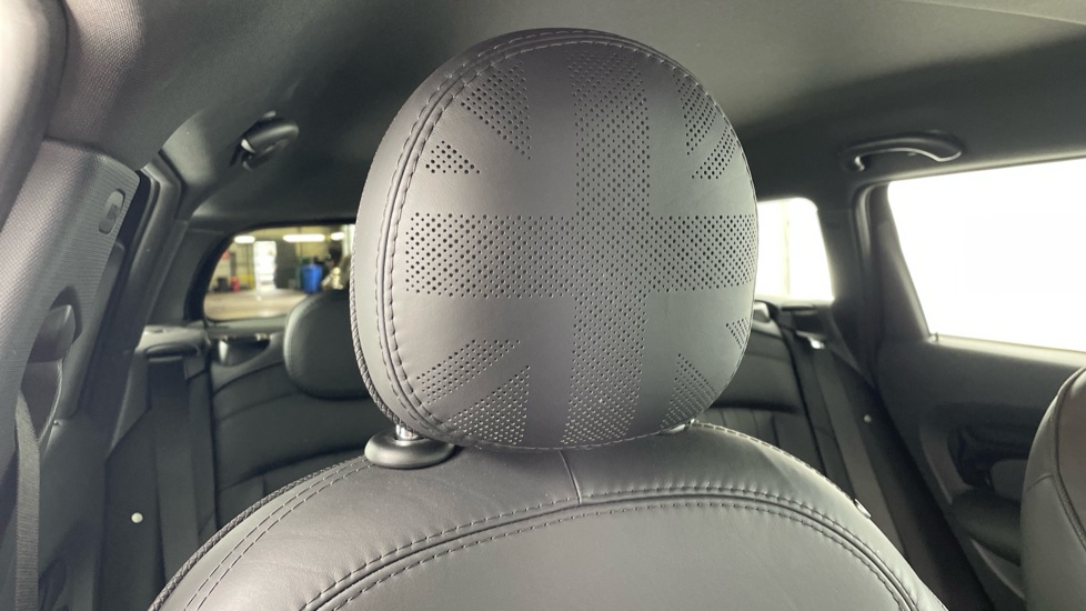 MINI Clubman 2.0 Cooper S Exclusive 6dr Auto Petrol Estate - Image 56