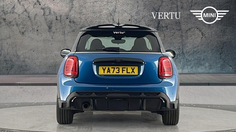 MINI Hatchback 1.5 Cooper Sport 3dr Auto [Comfort/Nav Pack] Petrol Hatchback - Image 15
