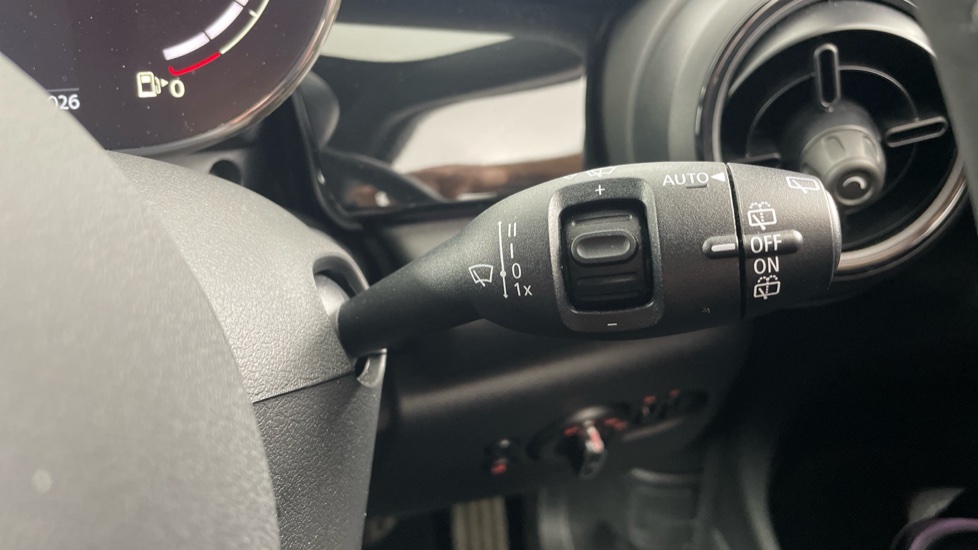 MINI Hatchback 1.5 Cooper Sport 3dr Auto [Comfort/Nav Pack] Petrol Hatchback - Image 56