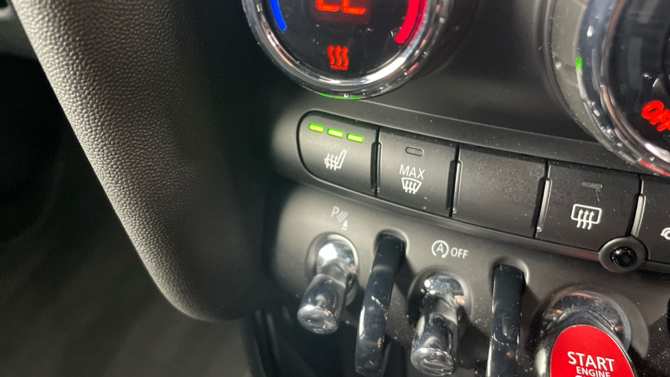 MINI Hatchback 1.5 Cooper Sport 3dr Auto [Comfort/Nav Pack] Petrol Hatchback - Image 58