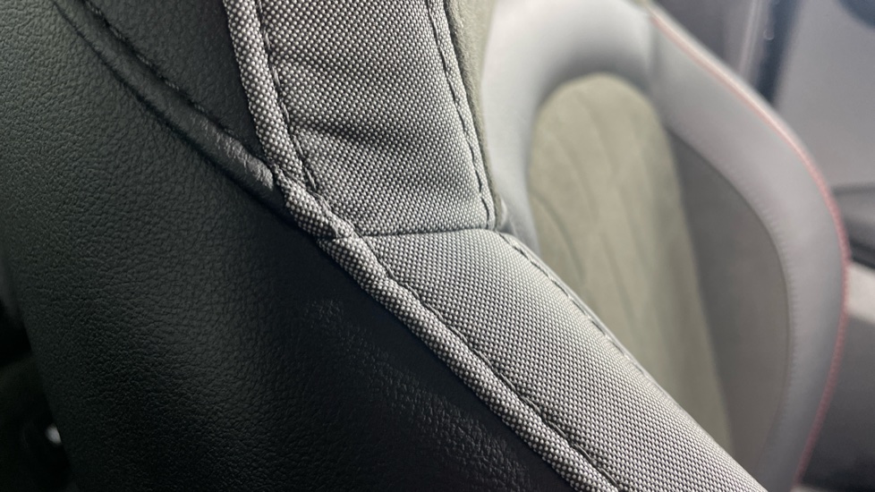 MINI Hatchback 1.5 Cooper Sport 3dr Auto [Comfort/Nav Pack] Petrol Hatchback - Image 71