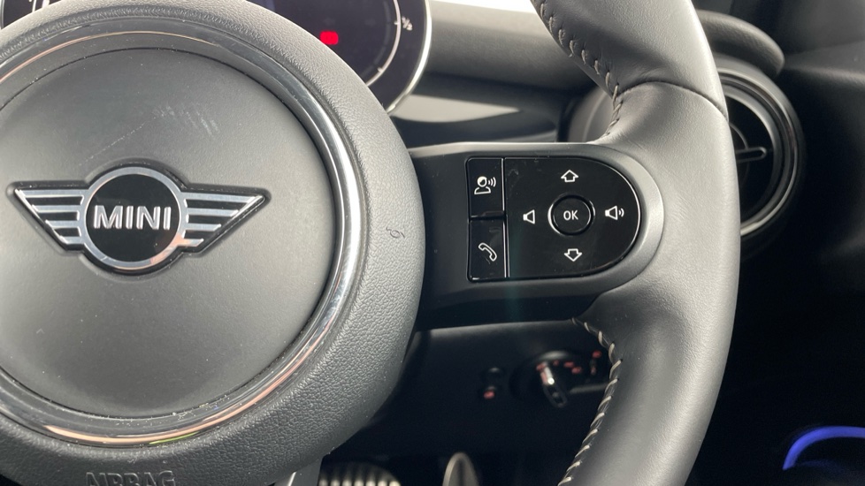 MINI Hatchback 1.5 Cooper Sport 5dr Auto Petrol Hatchback - Image 18