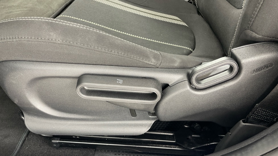 MINI Hatchback 1.5 Cooper Sport 5dr Auto Petrol Hatchback - Image 28