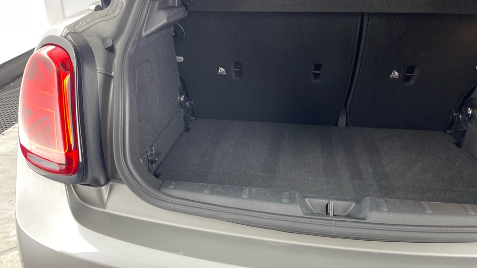 MINI Hatchback 1.5 Cooper Sport 5dr Auto Petrol Hatchback - Image 38