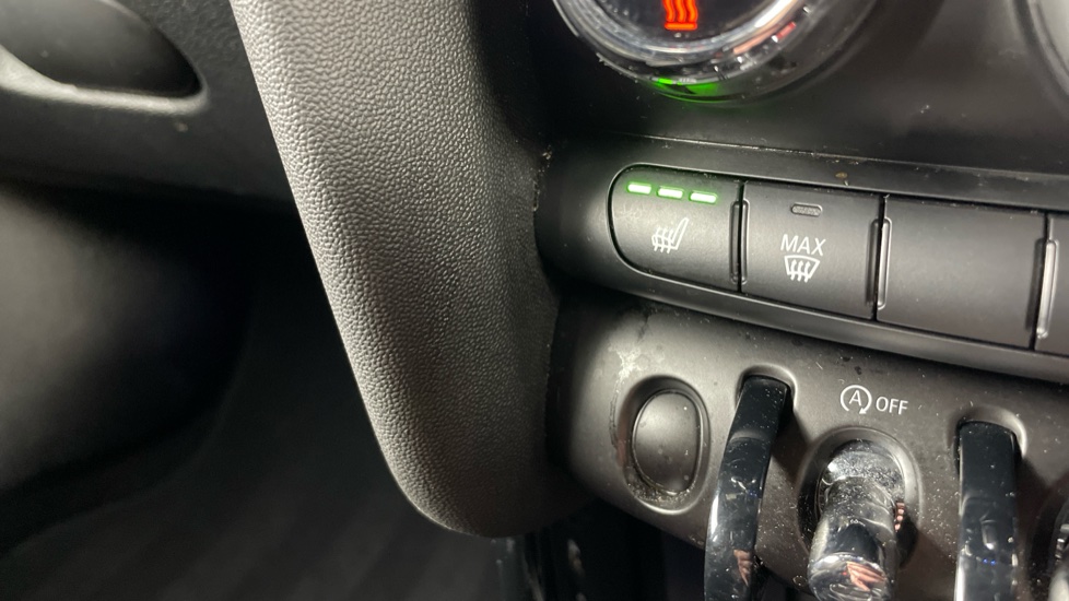 MINI Hatchback 1.5 Cooper Sport 5dr Auto Petrol Hatchback - Image 57