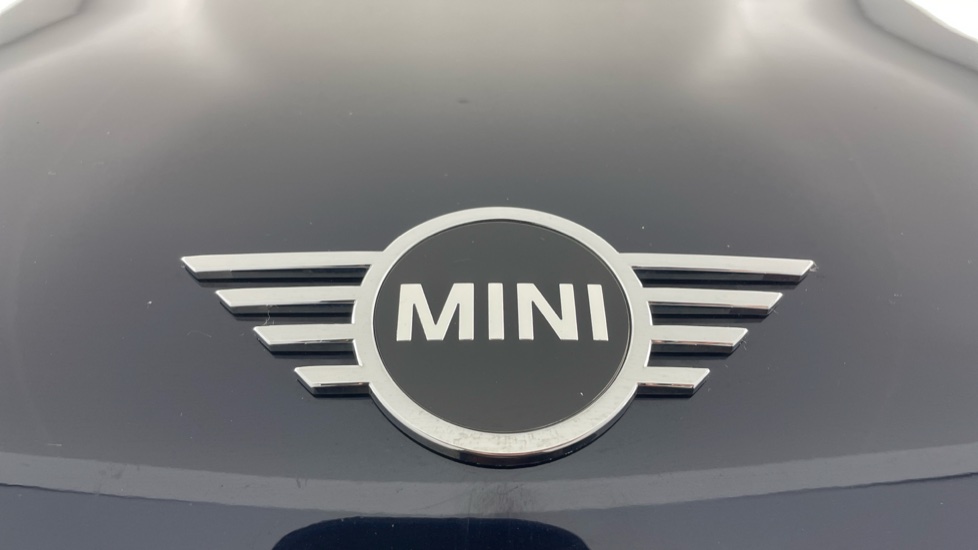 MINI Countryman 1.5 Cooper Classic Premium 5dr Auto Petrol Hatchback - Image 24