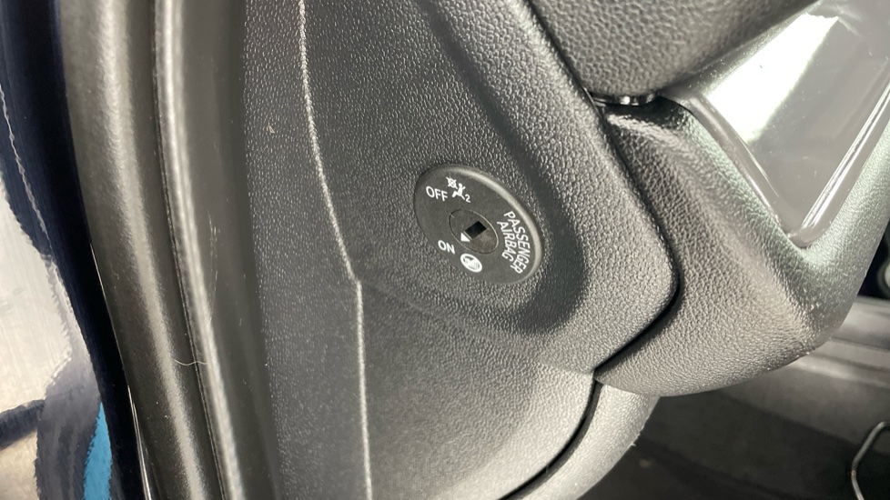MINI Countryman 1.5 Cooper Classic Premium 5dr Auto Petrol Hatchback - Image 29