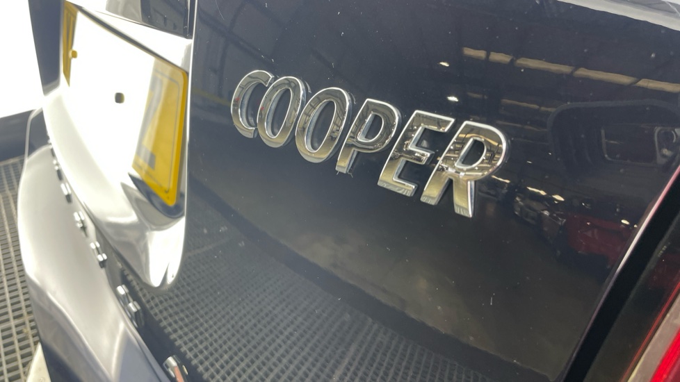 MINI Countryman 1.5 Cooper Classic Premium 5dr Auto Petrol Hatchback - Image 39
