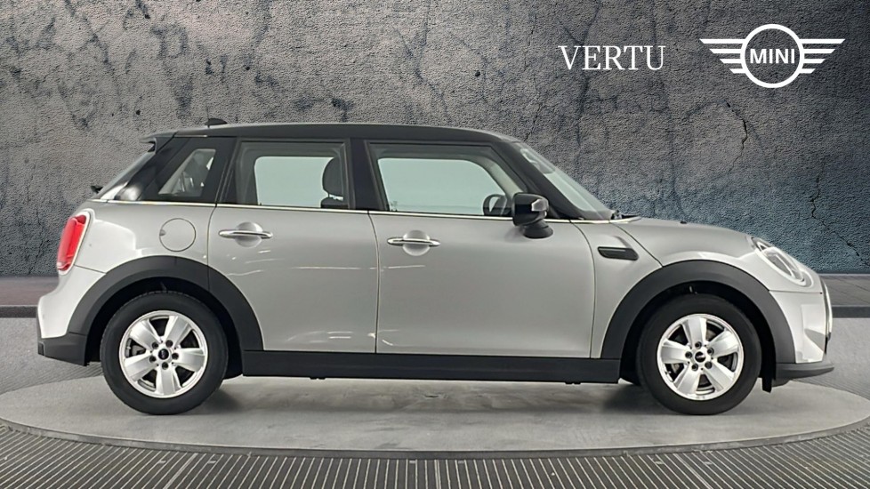 MINI Hatchback 1.5 Cooper Classic 5dr Auto Petrol Hatchback - Image 3