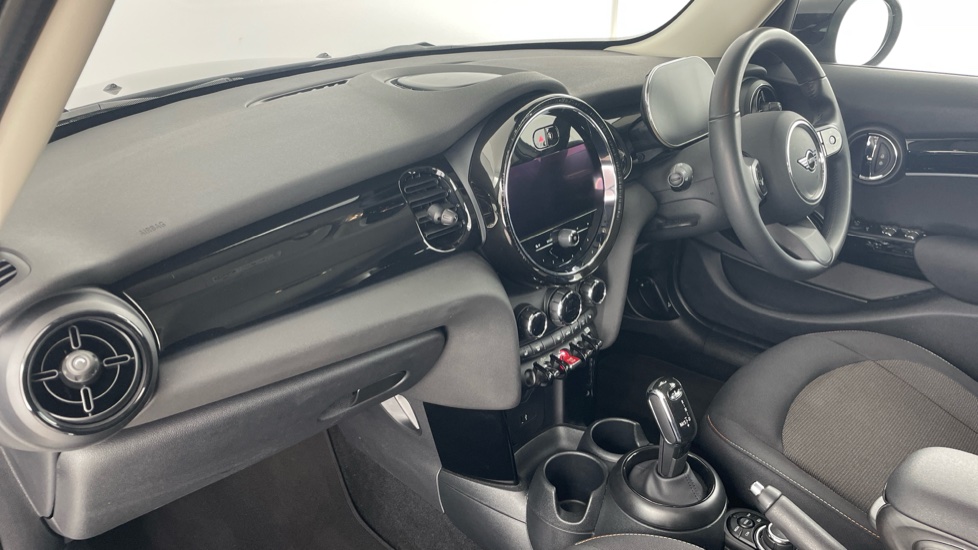 MINI Hatchback 1.5 Cooper Classic 5dr Auto Petrol Hatchback - Image 7