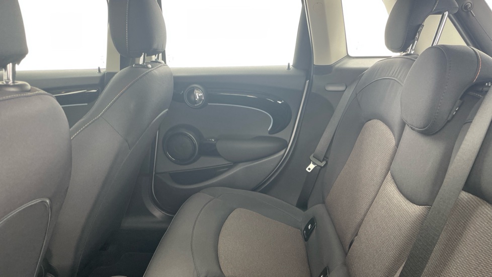MINI Hatchback 1.5 Cooper Classic 5dr Auto Petrol Hatchback - Image 12
