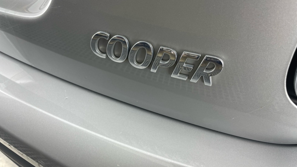 MINI Hatchback 1.5 Cooper Classic 5dr Auto Petrol Hatchback - Image 39